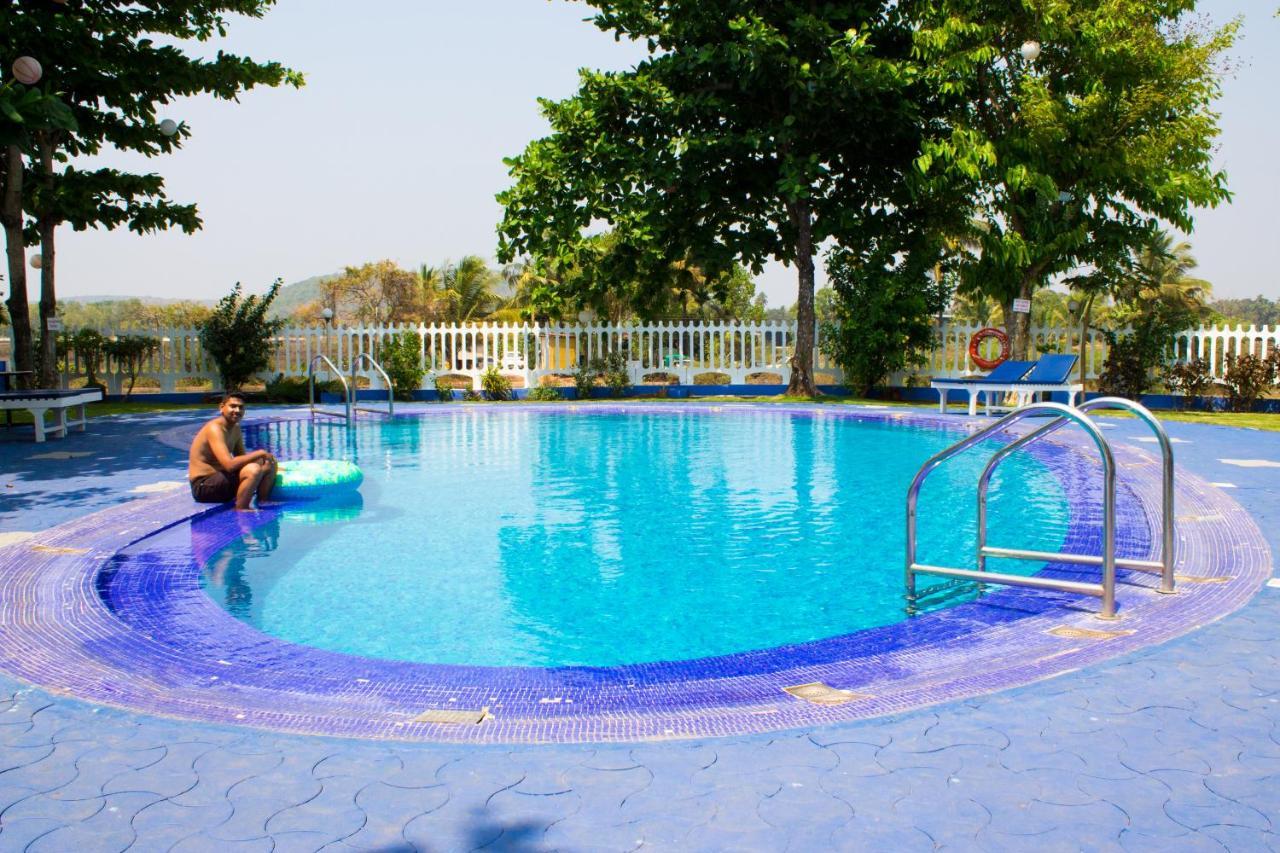Palmarinha De Goa Hotel Calangute Exterior photo