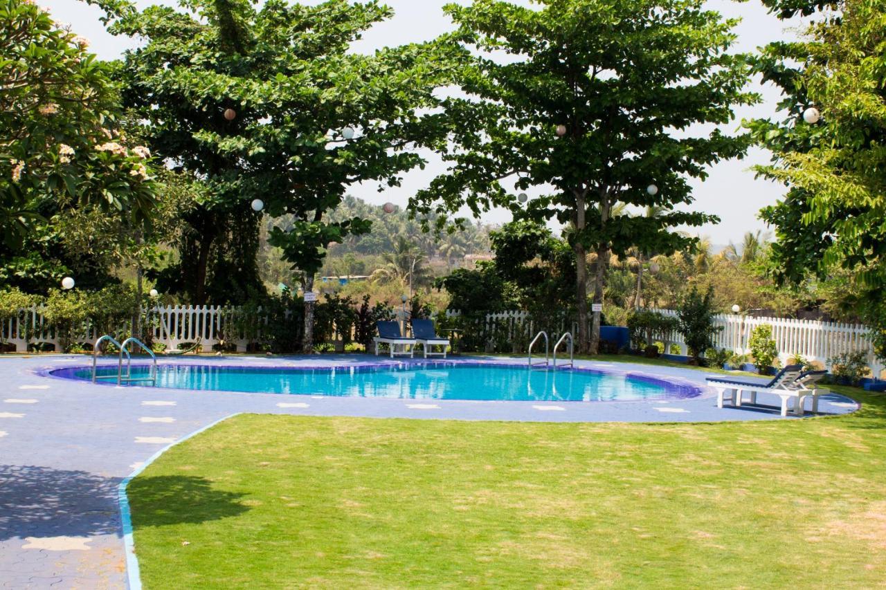 Palmarinha De Goa Hotel Calangute Exterior photo